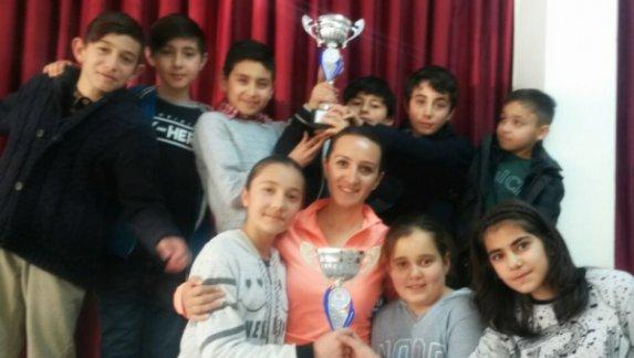 Şehit Murat Somuncu Ortaokulu Öğrencilerinden Okullar Arası Küçükler Satranç Turnuvası Başarısı