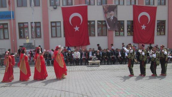 19 Mayıs Atatürk’ü Anma, Gençlik ve Spor Bayramı İlçemizde Çoşku ile Kutlandı